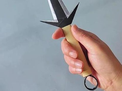 怎么折火影忍者的苦无[图2]